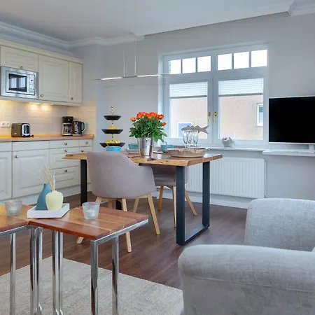 Strandlaeufer A4 Wenningstedt-Braderup